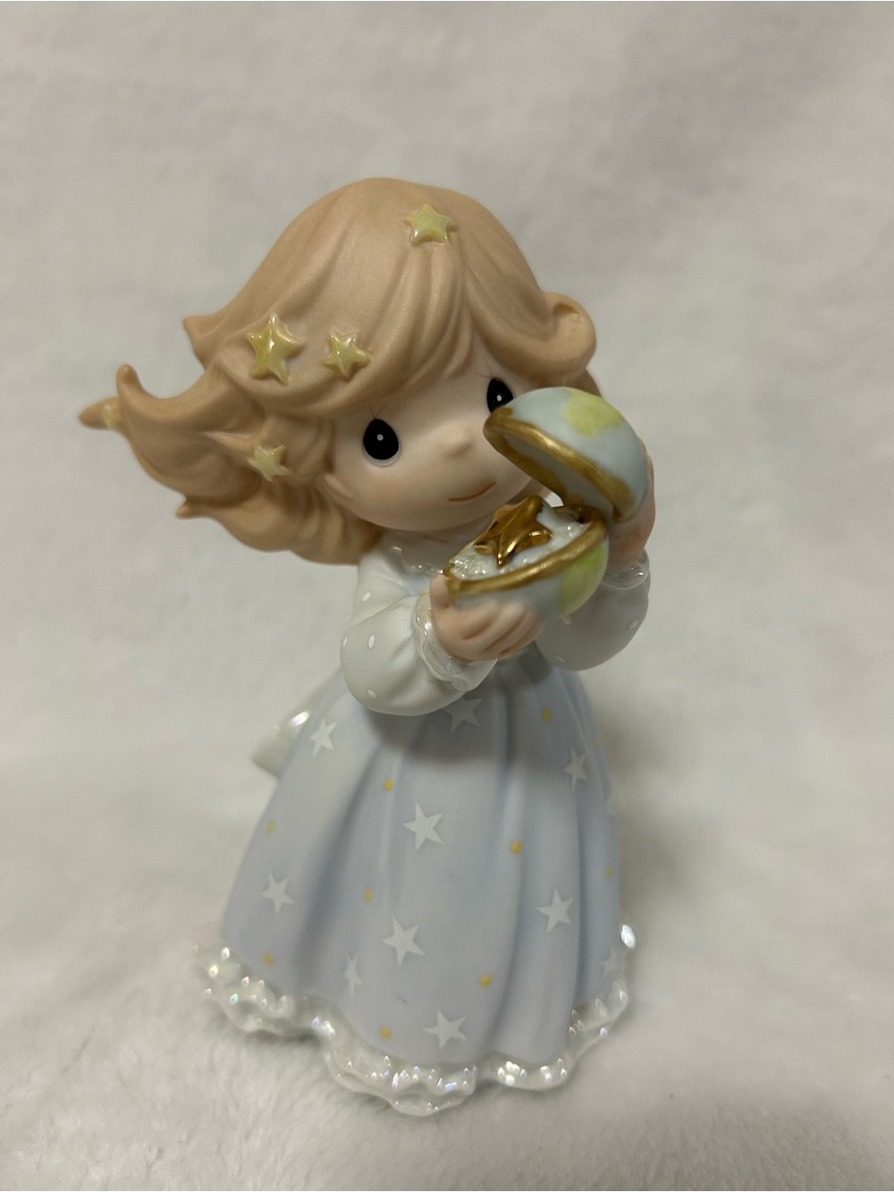 Precious Moments "Special Wishes - Wishes For The World"